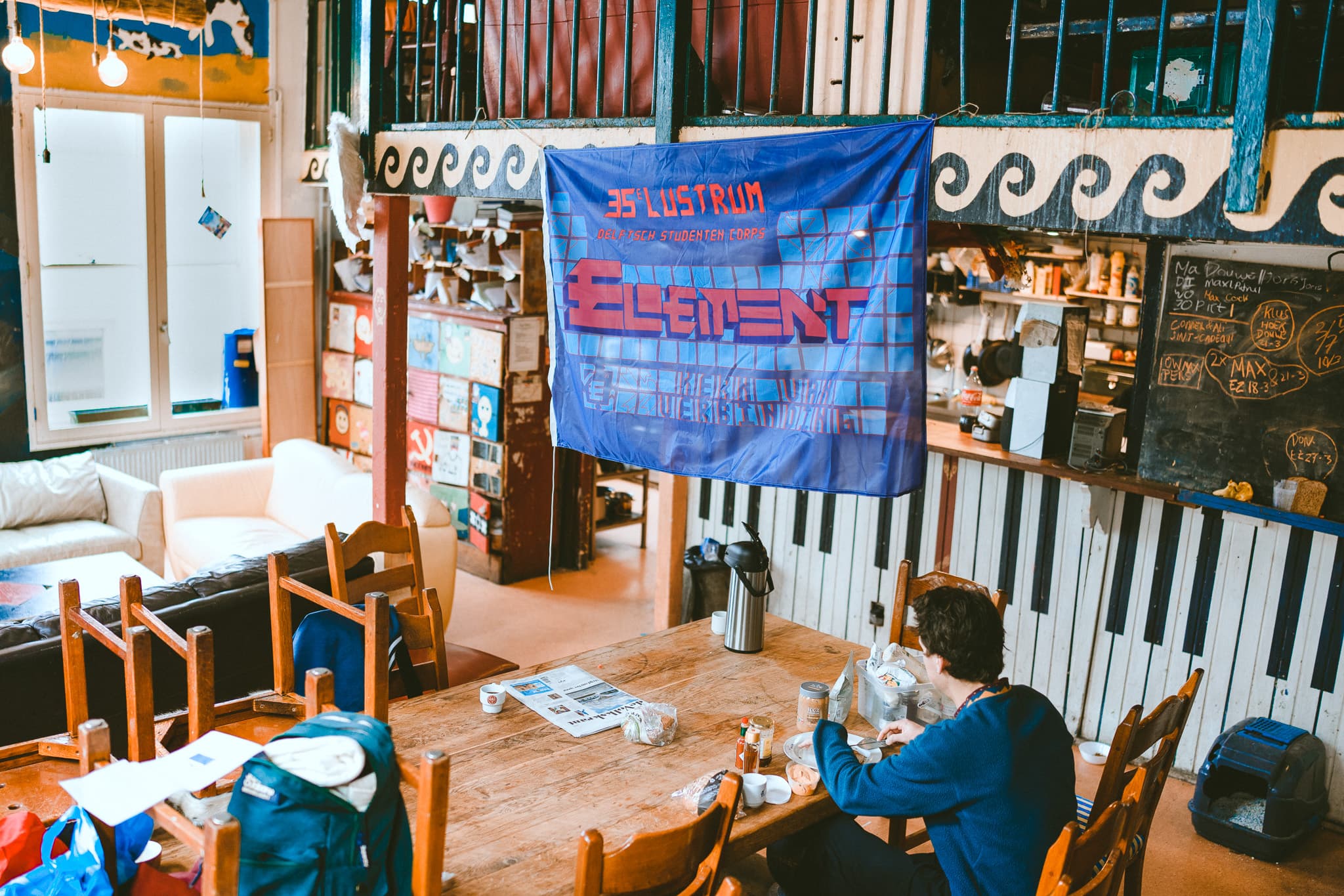 Studentenkoepel met custom vlag — waar een merch-idee begint